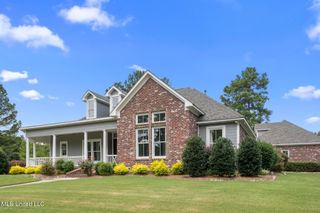 100 Laird Avenue, Madison, MS 39110