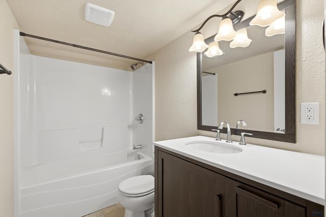 168 SAVOY CIRCLE, Rapid City, SD 57701