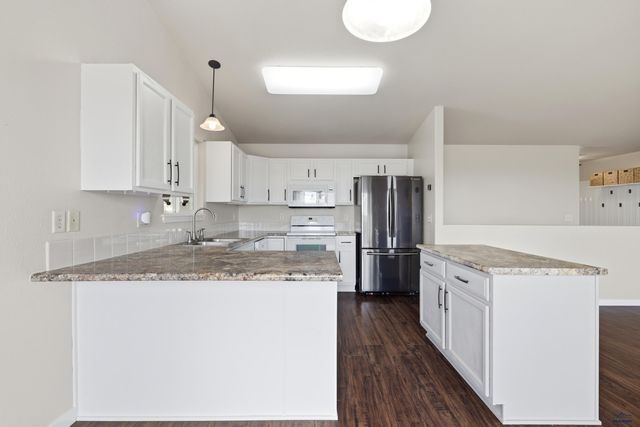168 SAVOY CIRCLE, Rapid City, SD 57701