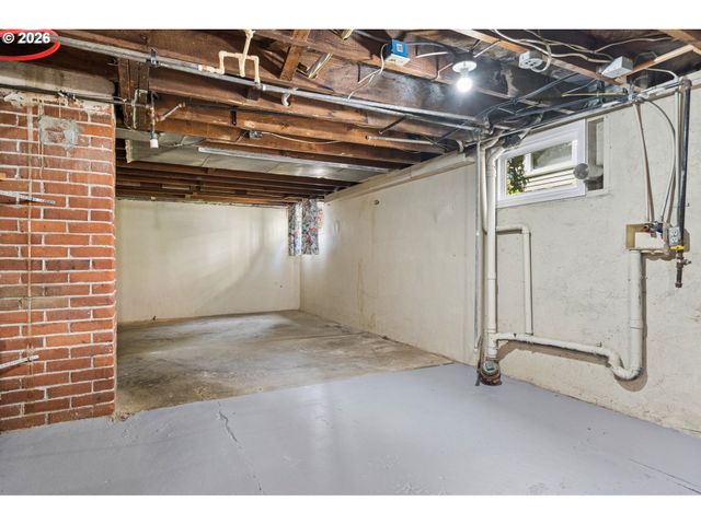 2720 Se 66TH Ave, Portland, OR 97206