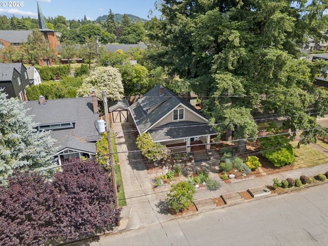 2720 Se 66TH Ave, Portland, OR 97206