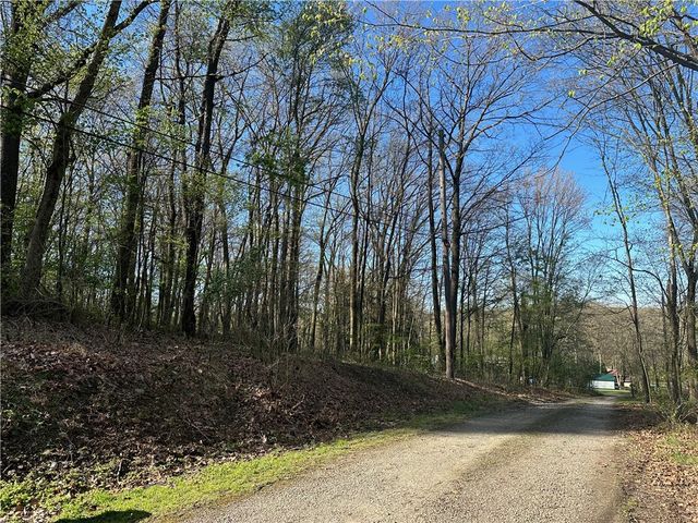 0 Cardinal Dr, Loyalhanna, PA 15670