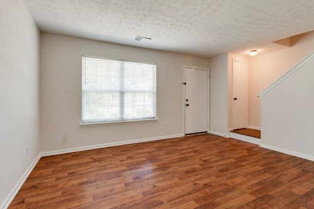 104 Waterview Dr, Hendersonville, TN 37075