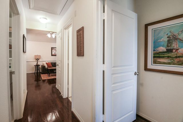 1111 W 26th Street, Houston, TX 77008