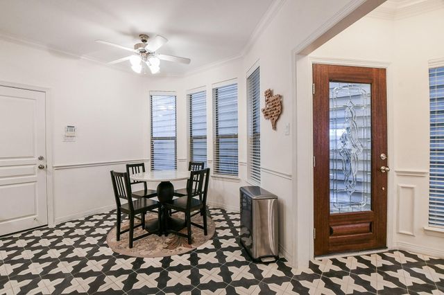 1111 W 26th Street, Houston, TX 77008