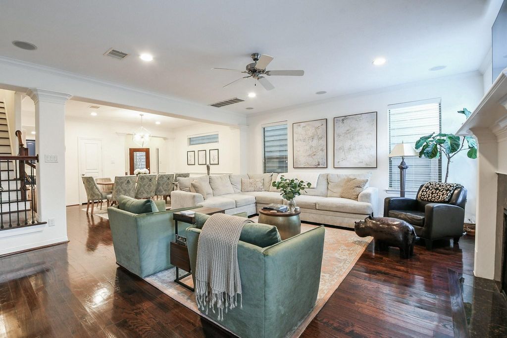 1111 W 26th Street, Houston, TX 77008