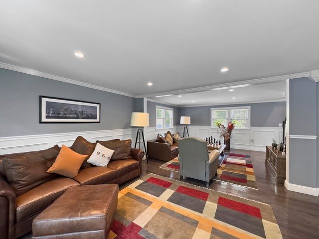 851 Forest St, North Andover, MA 01845