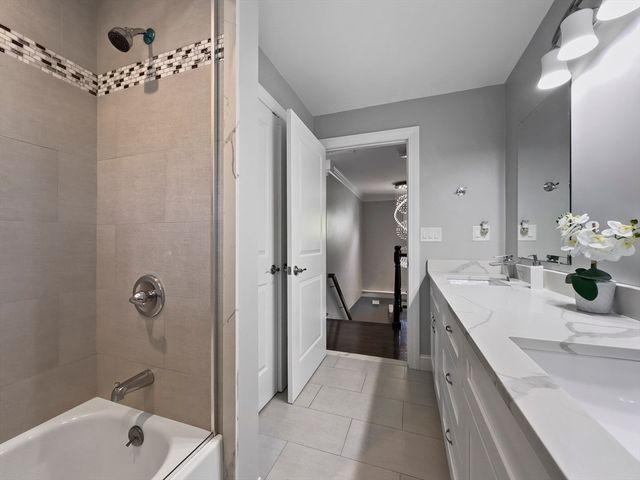 851 Forest St, North Andover, MA 01845