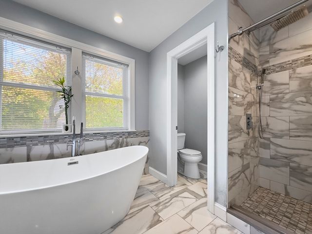 851 Forest St, North Andover, MA 01845