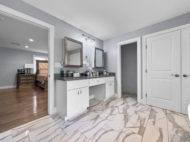 851 Forest St, North Andover, MA 01845