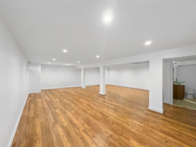 851 Forest St, North Andover, MA 01845