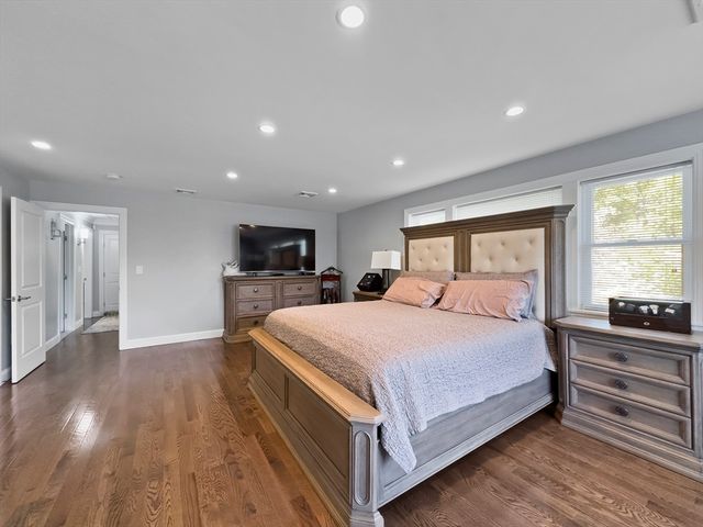 851 Forest St, North Andover, MA 01845