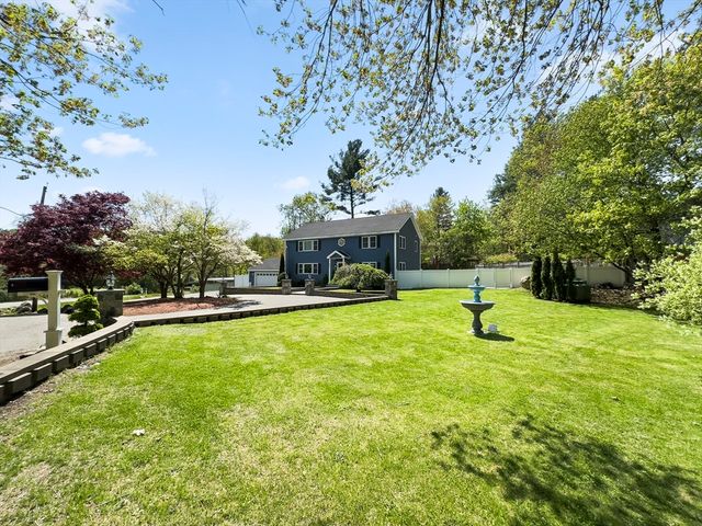 851 Forest St, North Andover, MA 01845