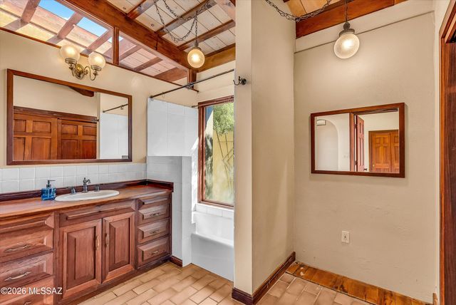 6610 E Speedway Boulevard, Tucson, AZ 85710