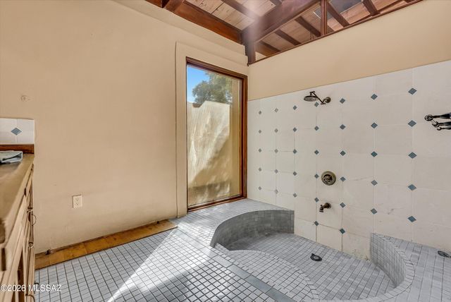 6610 E Speedway Boulevard, Tucson, AZ 85710