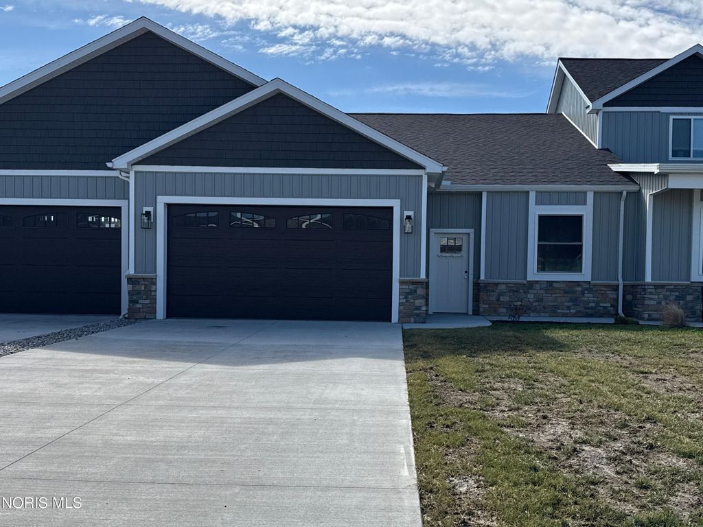190 E Bridge Road, Northwood, OH 43619