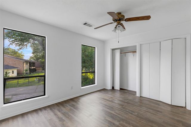 1746 Cloister Drive 12, Crosby, TX 77532