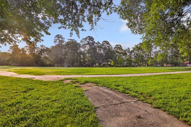 1746 Cloister Drive 12, Crosby, TX 77532