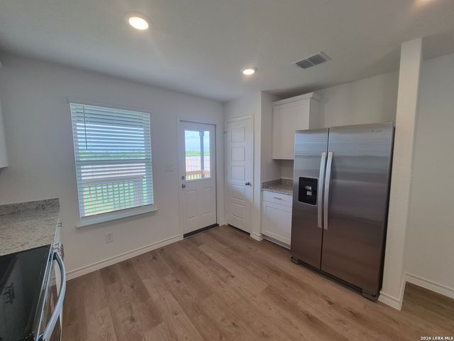 942 BLUEGRASS PT, New Braunfels, TX 78130