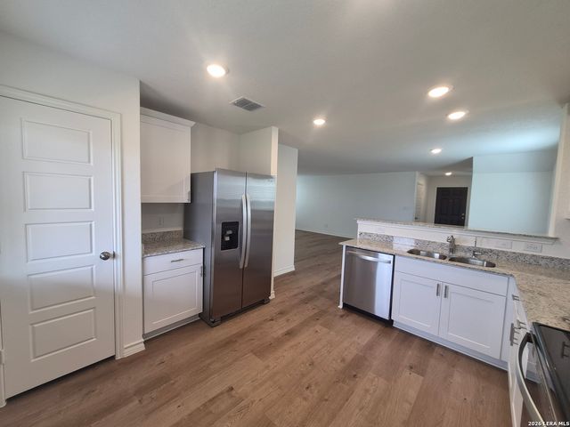 942 BLUEGRASS PT, New Braunfels, TX 78130