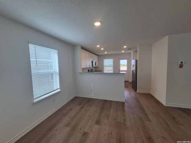 942 BLUEGRASS PT, New Braunfels, TX 78130
