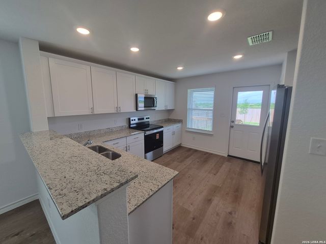 942 BLUEGRASS PT, New Braunfels, TX 78130
