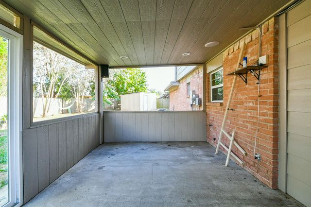 6803 La Violetta Drive, Houston, TX 77083