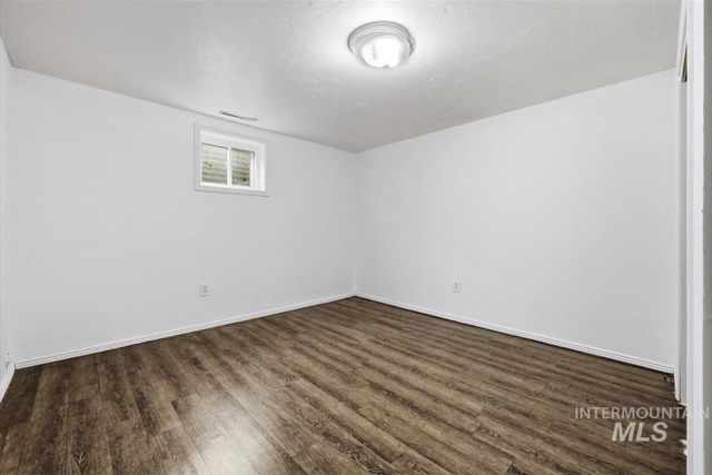 1904 NW 8th St, Meridian, ID 83646