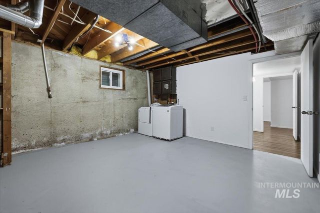 1904 NW 8th St, Meridian, ID 83646
