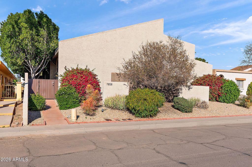 7858 E GLENROSA Avenue, Scottsdale, AZ 85251 — exterior