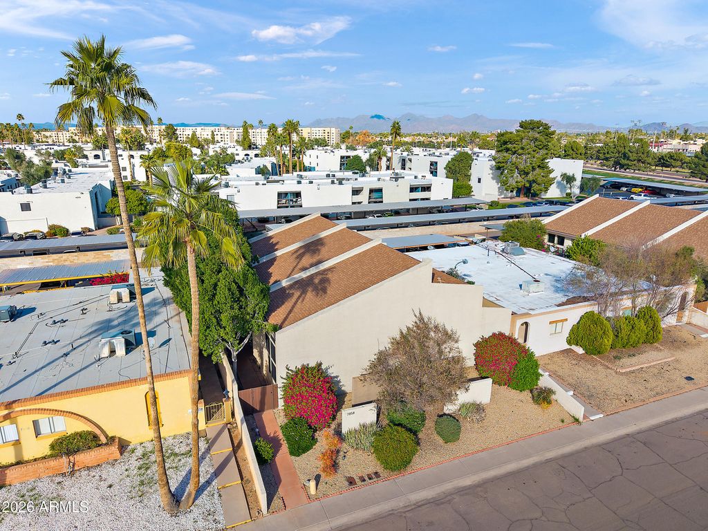 7858 E GLENROSA Avenue, Scottsdale, AZ 85251 — photo 2