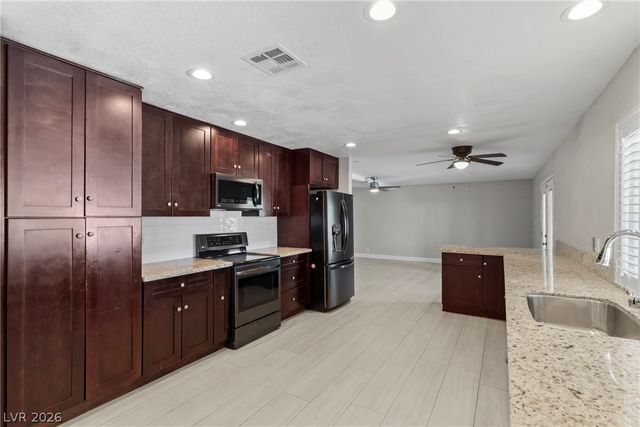 2109 Verdinal Drive, Las Vegas, NV 89146