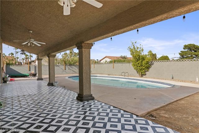 2109 Verdinal Drive, Las Vegas, NV 89146