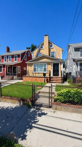 11306 201st Street, Saint Albans, NY 11412