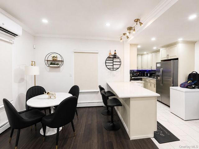 11306 201st Street, Saint Albans, NY 11412
