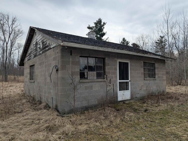 4438 Reynolds Road, Turner, MI 48765