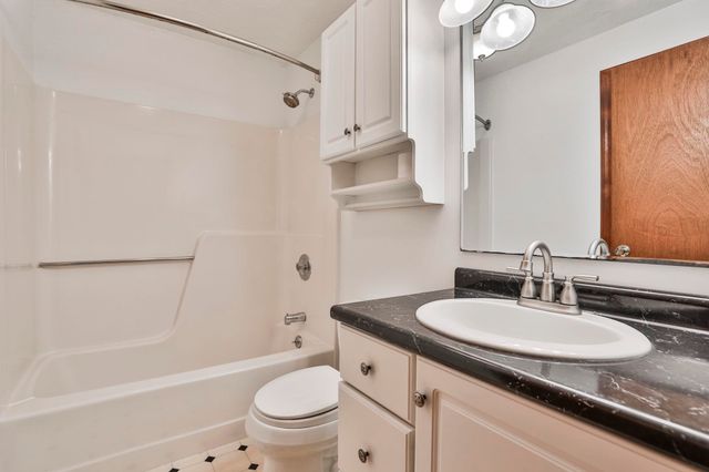 28 Heritage Way, Milford, NH 03055