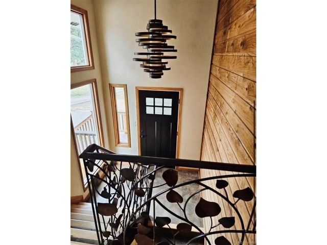 5000 Elizabeth Ln, Evergreen, CO 80439