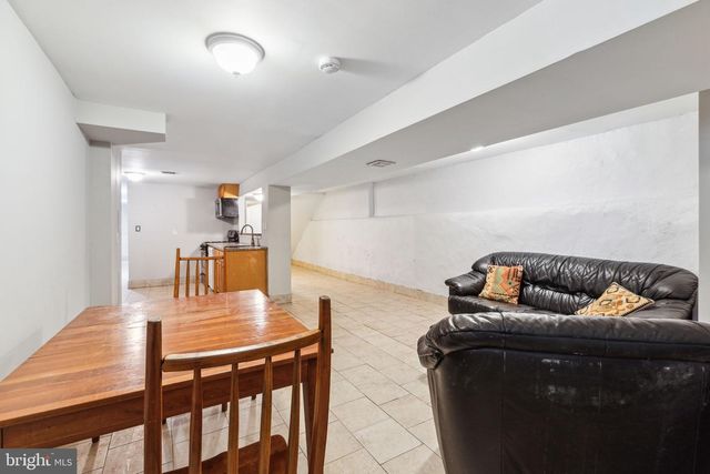 3414 SPRING GARDEN ST, Philadelphia, PA 19104