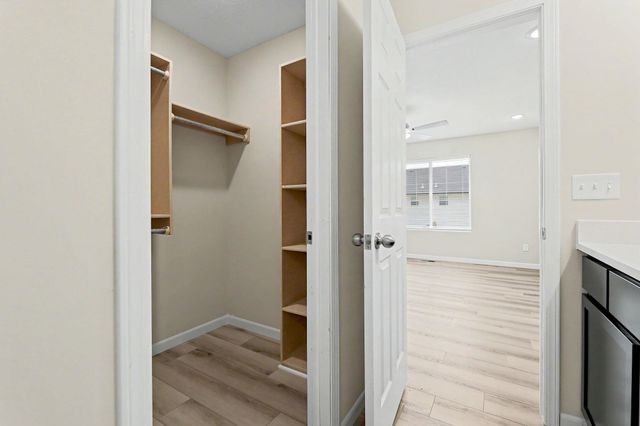 9267 E Fox Pointe, Bel Aire, KS 67226