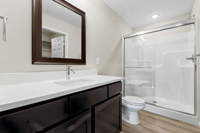 9267 E Fox Pointe, Bel Aire, KS 67226