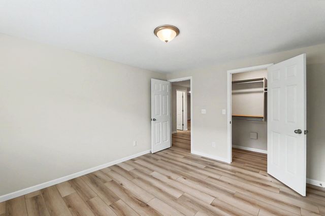 9267 E Fox Pointe, Bel Aire, KS 67226