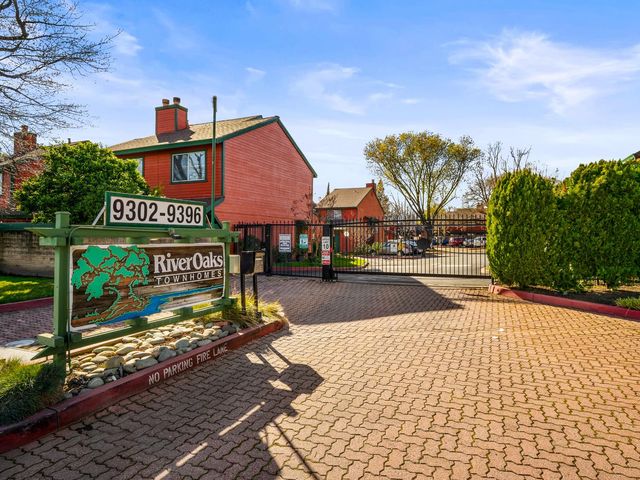 9350 River Oaks Ln, Orangevale, CA 95662