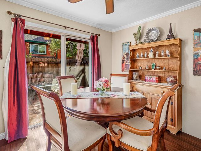 9350 River Oaks Ln, Orangevale, CA 95662