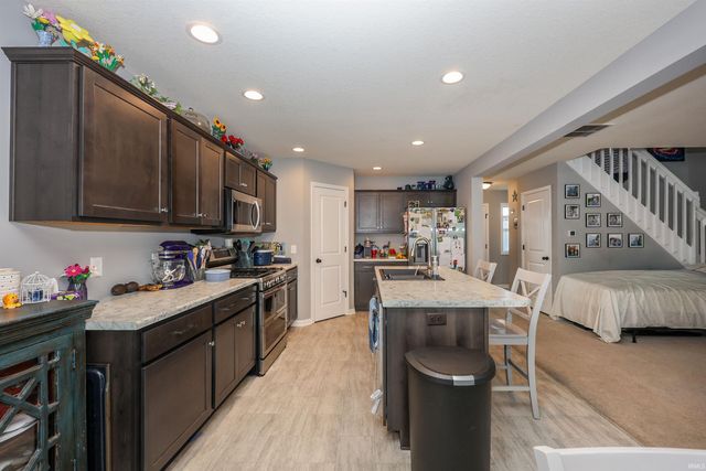 10416 Silver Rock Chase Boulevard, New Haven, IN 46774
