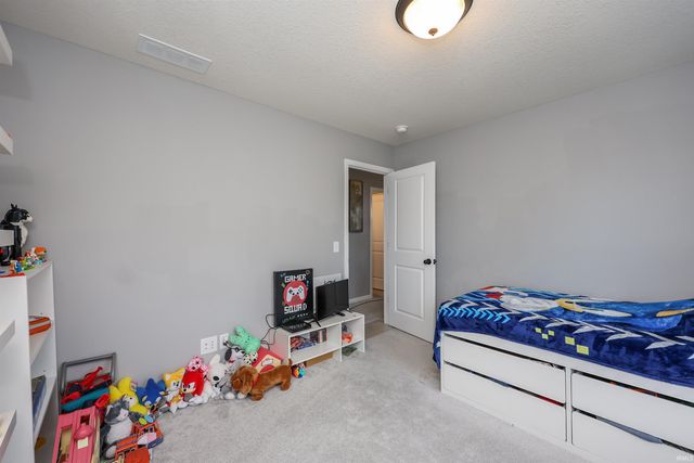 10416 Silver Rock Chase Boulevard, New Haven, IN 46774