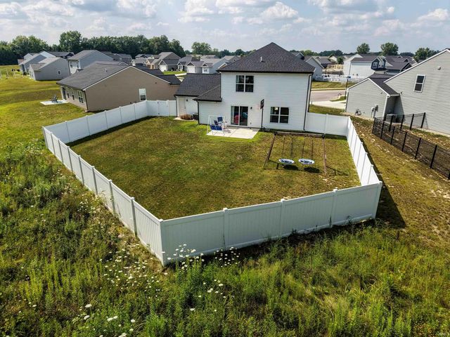 10416 Silver Rock Chase Boulevard, New Haven, IN 46774