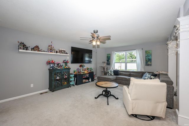 10416 Silver Rock Chase Boulevard, New Haven, IN 46774