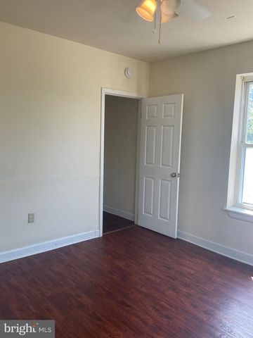 2525 BARCLAY ST, Baltimore, MD 21218