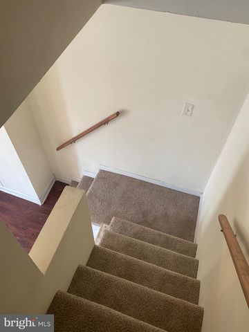 2525 BARCLAY ST, Baltimore, MD 21218
